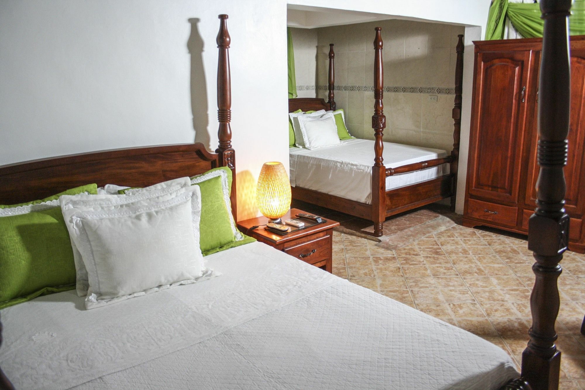 Hotel Sea Breeze Paraíso المظهر الخارجي الصورة